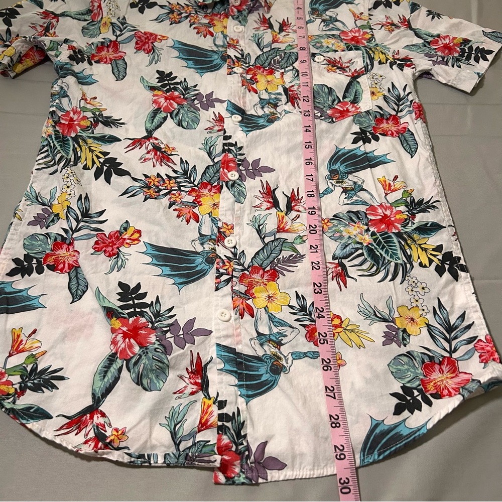 Batman Classic TV Series Hawaiian Shirt Mens Small Floral Short Sleeve Button Up - Picture 4 of 7